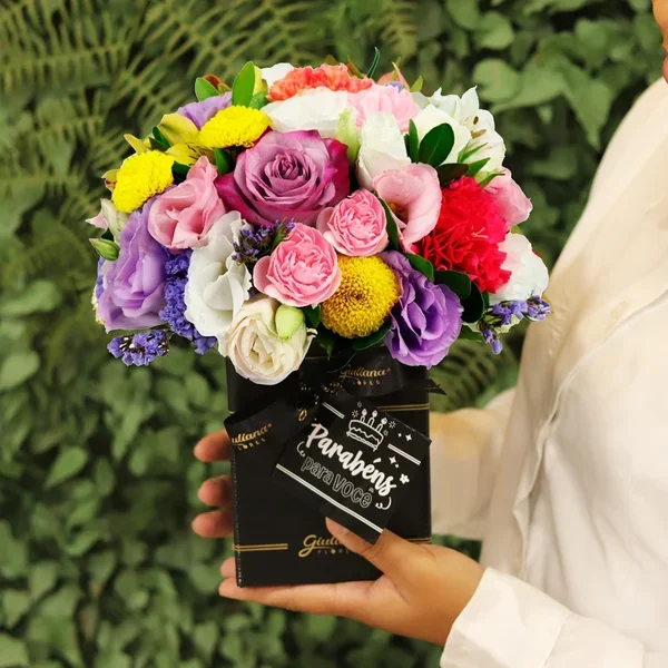 Mix de Flores no Box Parabéns pra Você