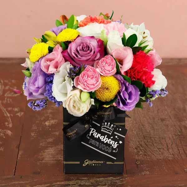 Mix de Flores no Box Parabéns pra Você