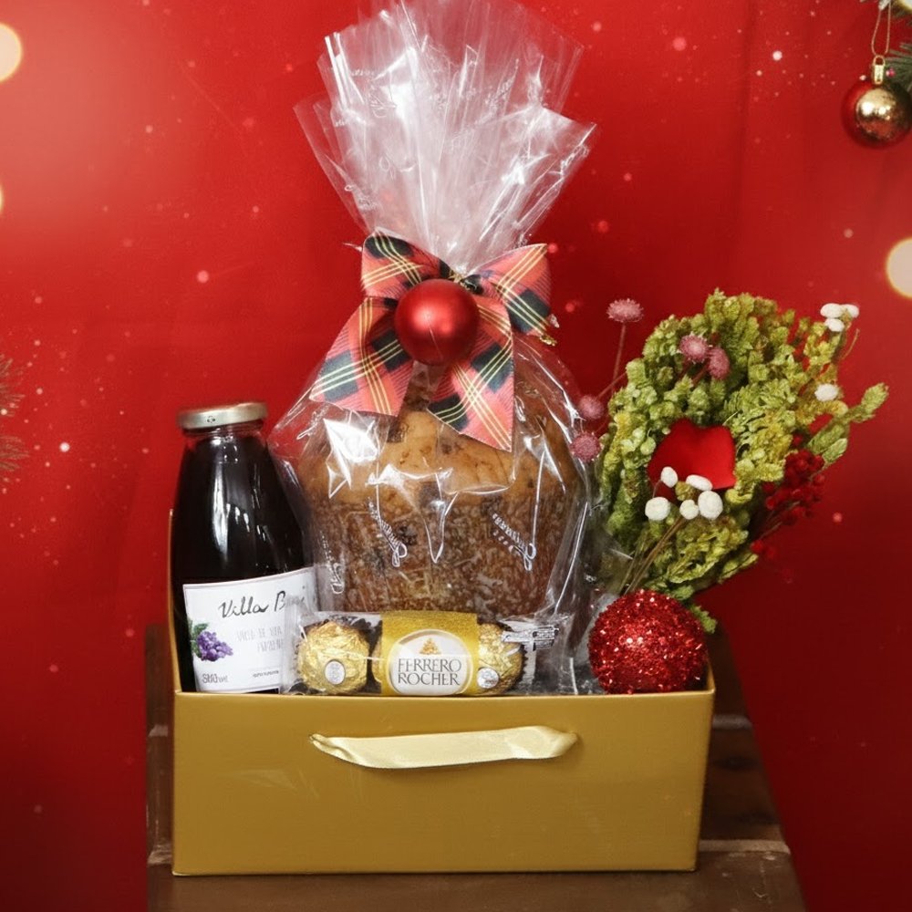 Cesta Natal de Ouro com Buquê de Flores Secas e Panettone