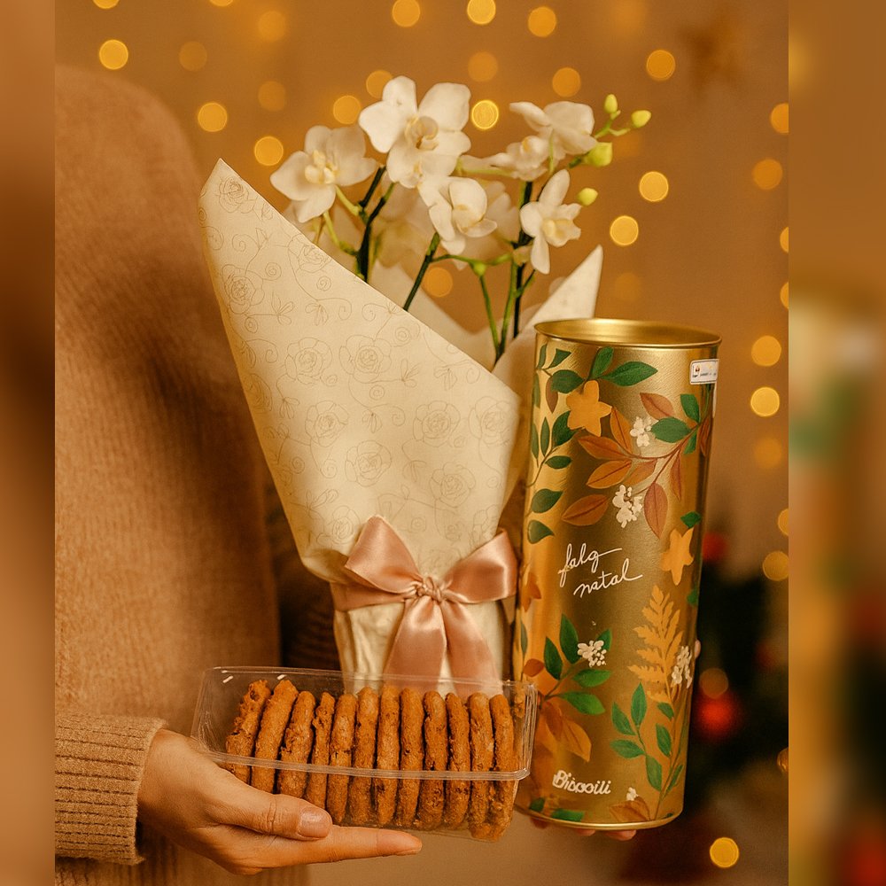 Mini Orquídea Rara Branca e Lata Cookie Speculoos Biscoitê