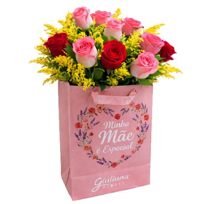 Buquê de 12 Rosas na Sacola Minha Mâe é Especial