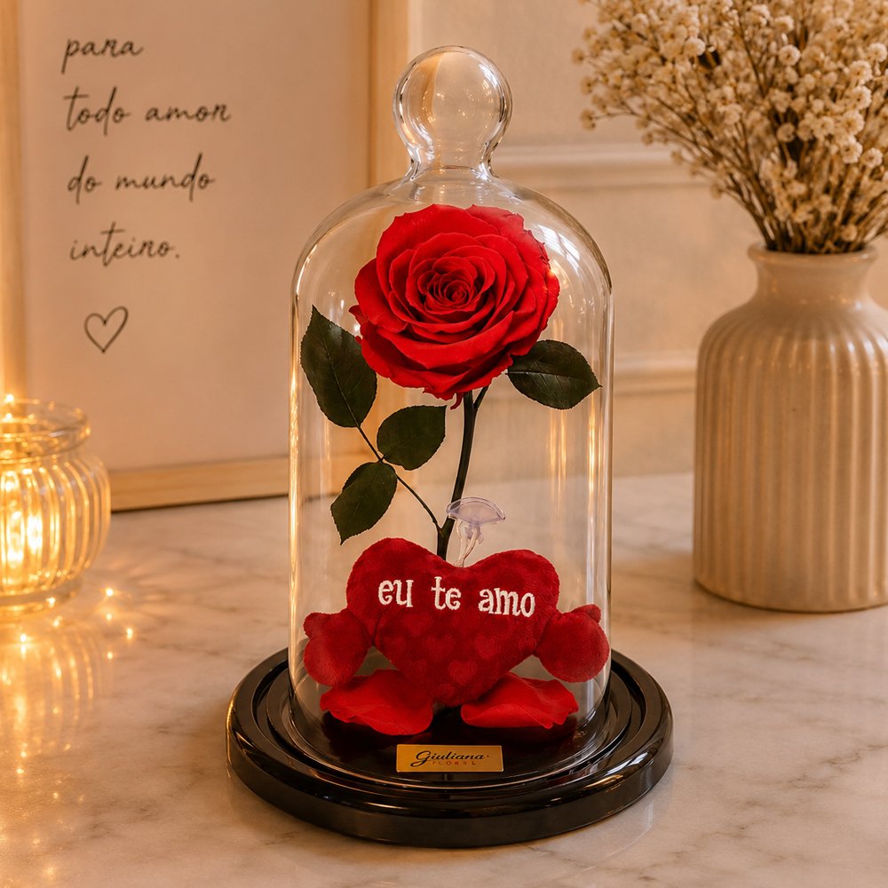 A Rosa Encantada Vermelha e Mini Pelúcia Coração