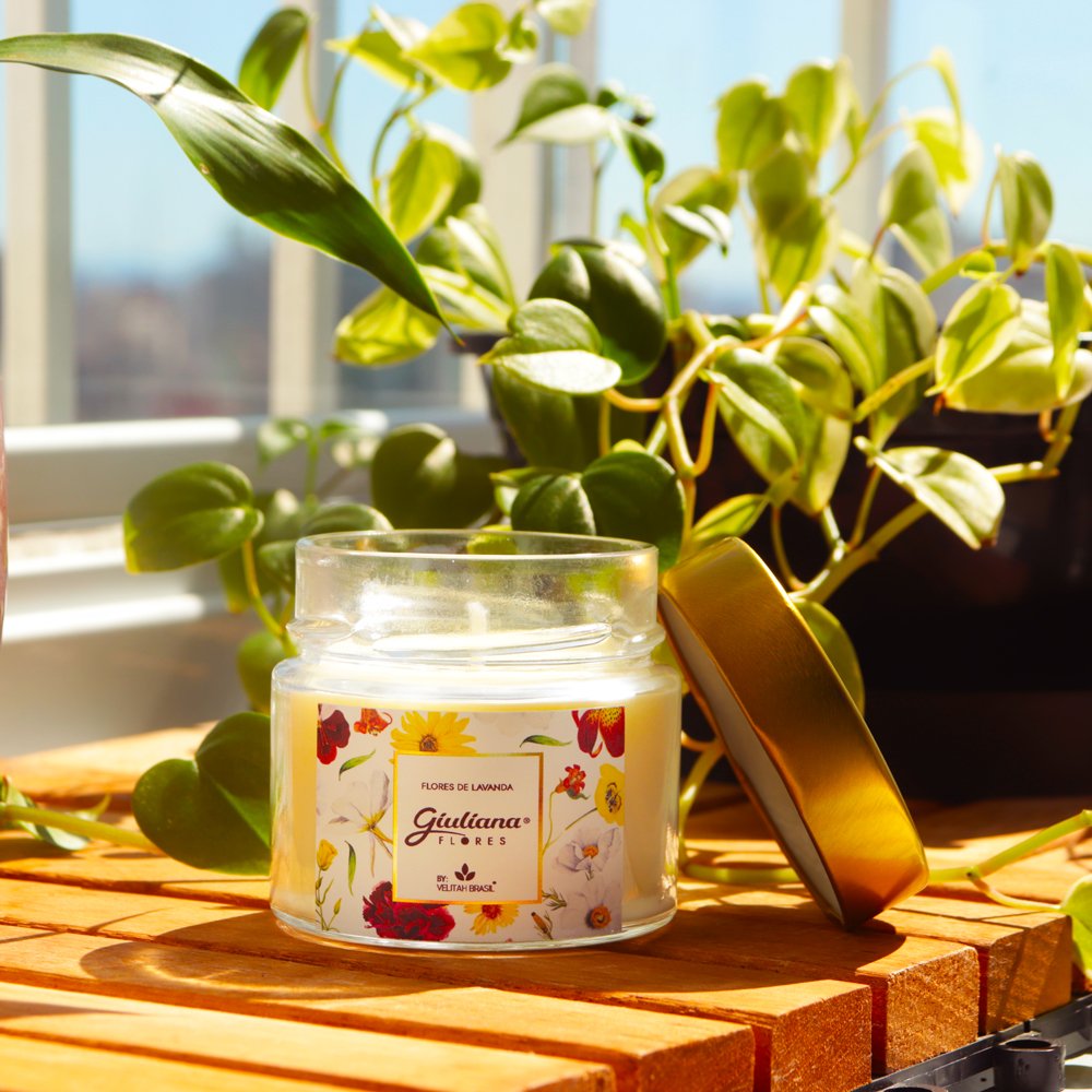 Vela Aromática Lavanda 140g - Encontro Floral Giuliana Flores