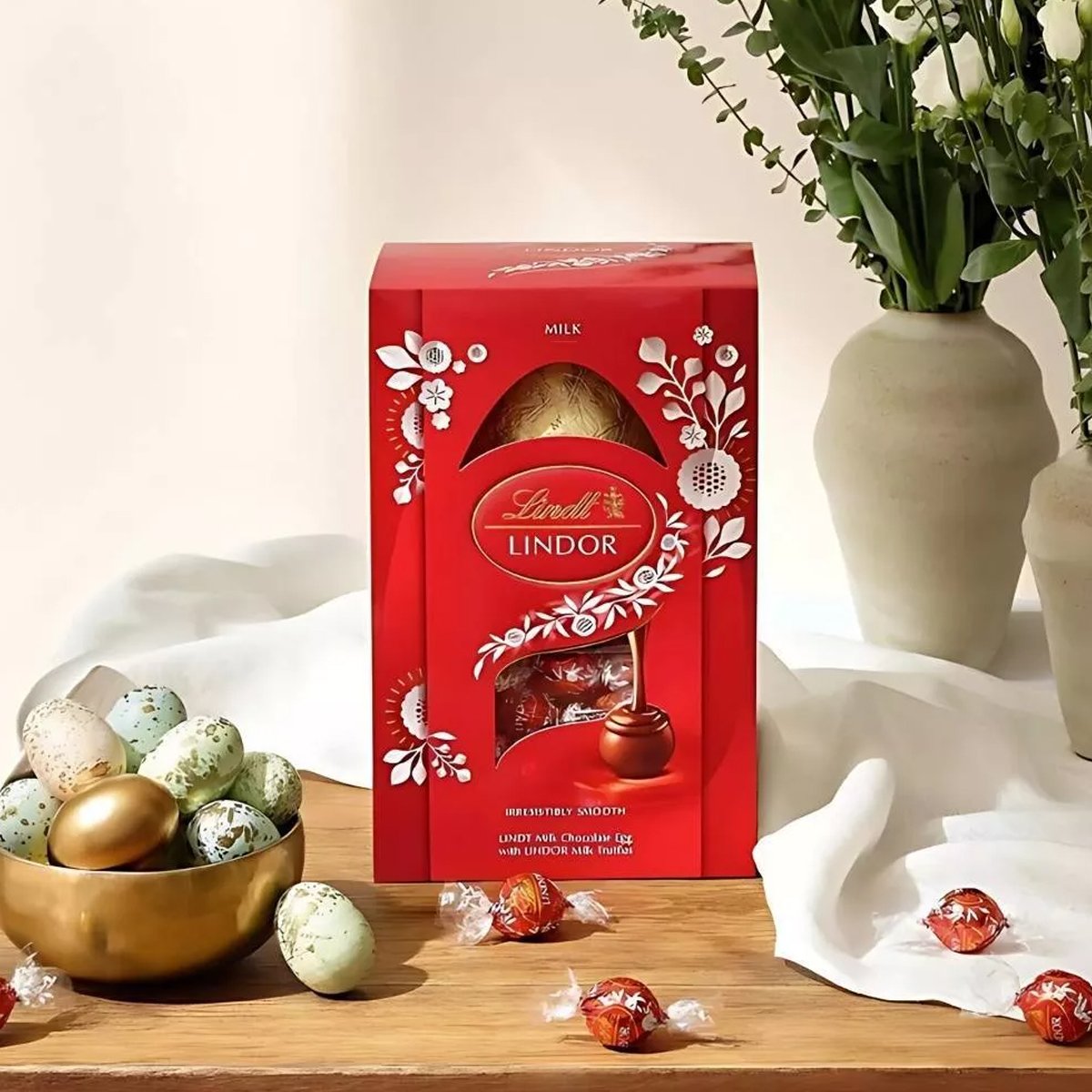 Ovo de Páscoa e Bombons ao Leite Lindt 132,5g