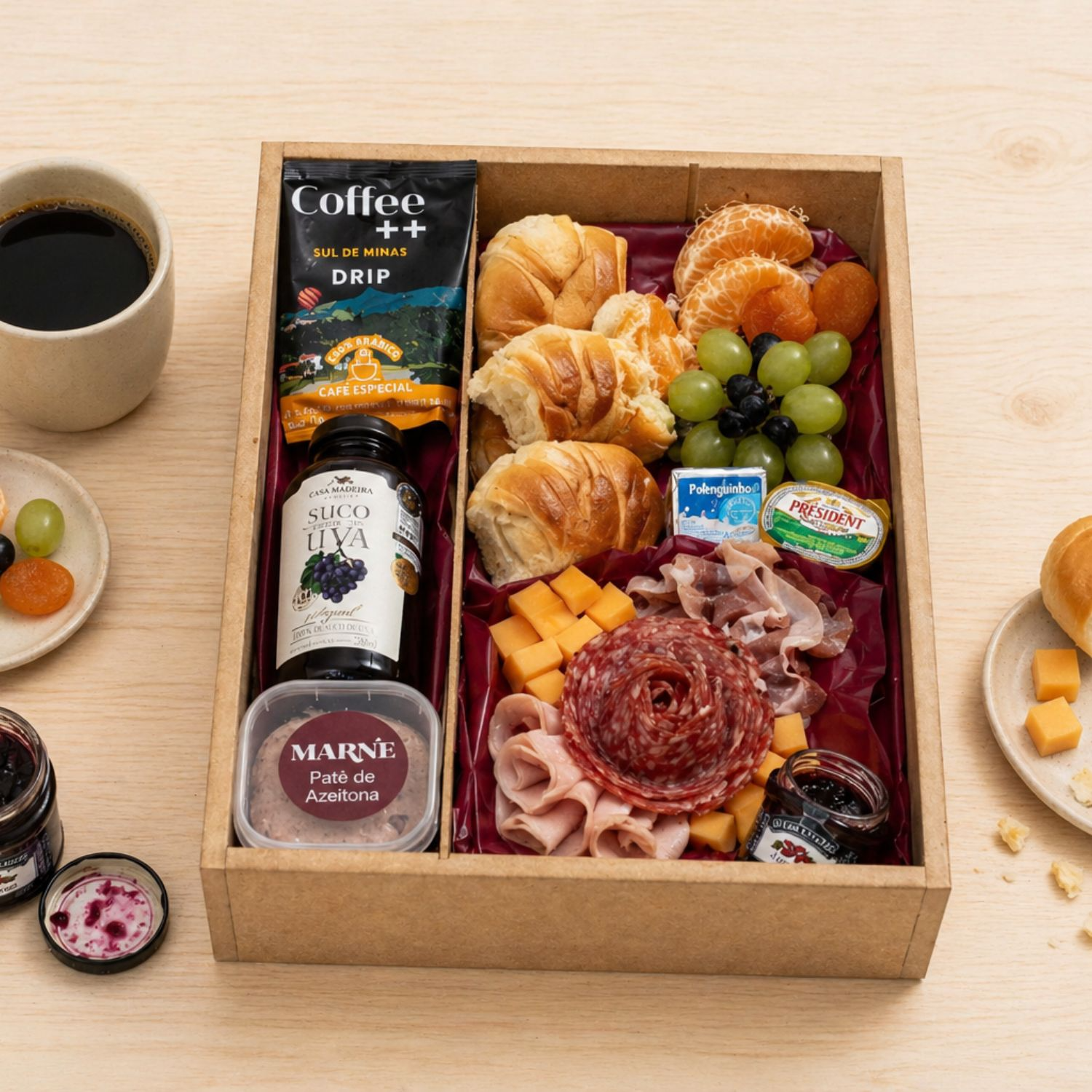 Cesta Café da Manhã Premium com Frios, Frutas e Café