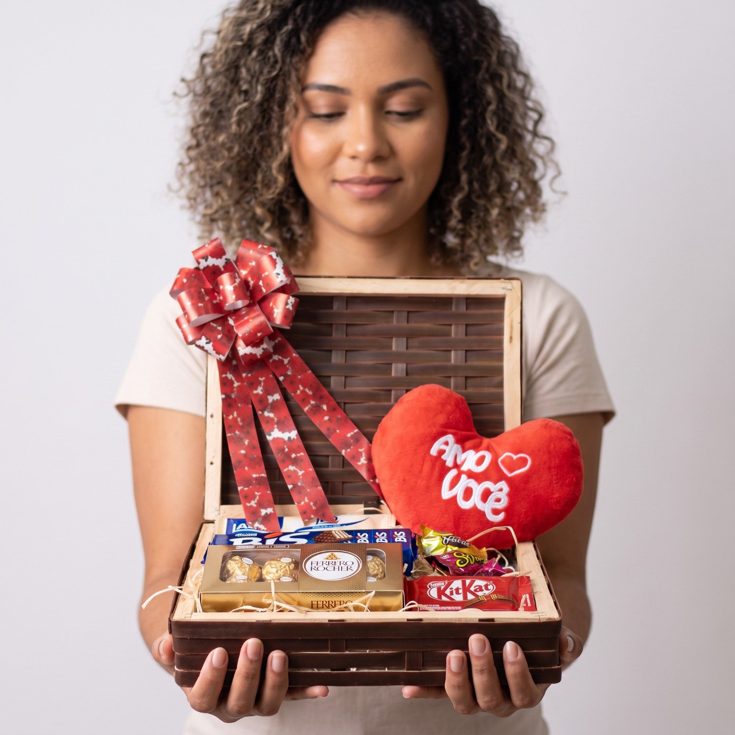 Cesta de Chocolate  Amo Você