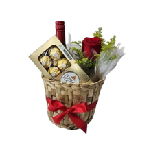 Box Rústica com Vinho Rosa e Ferrero Rocher