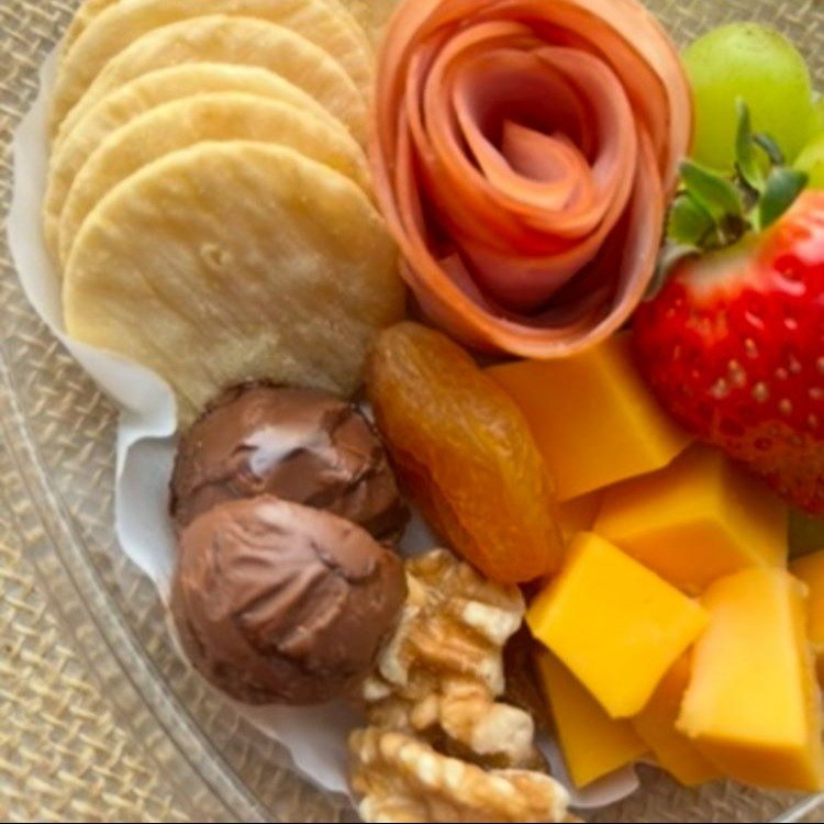 Cesta de Café da Manhã Pequeno Coração