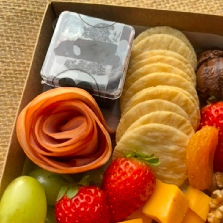 Cesta de Café da Manhã Mini Delícias