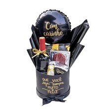 Box com Vinho e Queijo