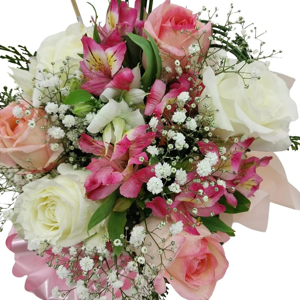 Arranjo delicadeza de rosas com vinho