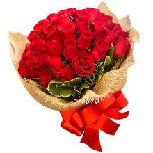Buquê com 48 Rosas Vermelhas
