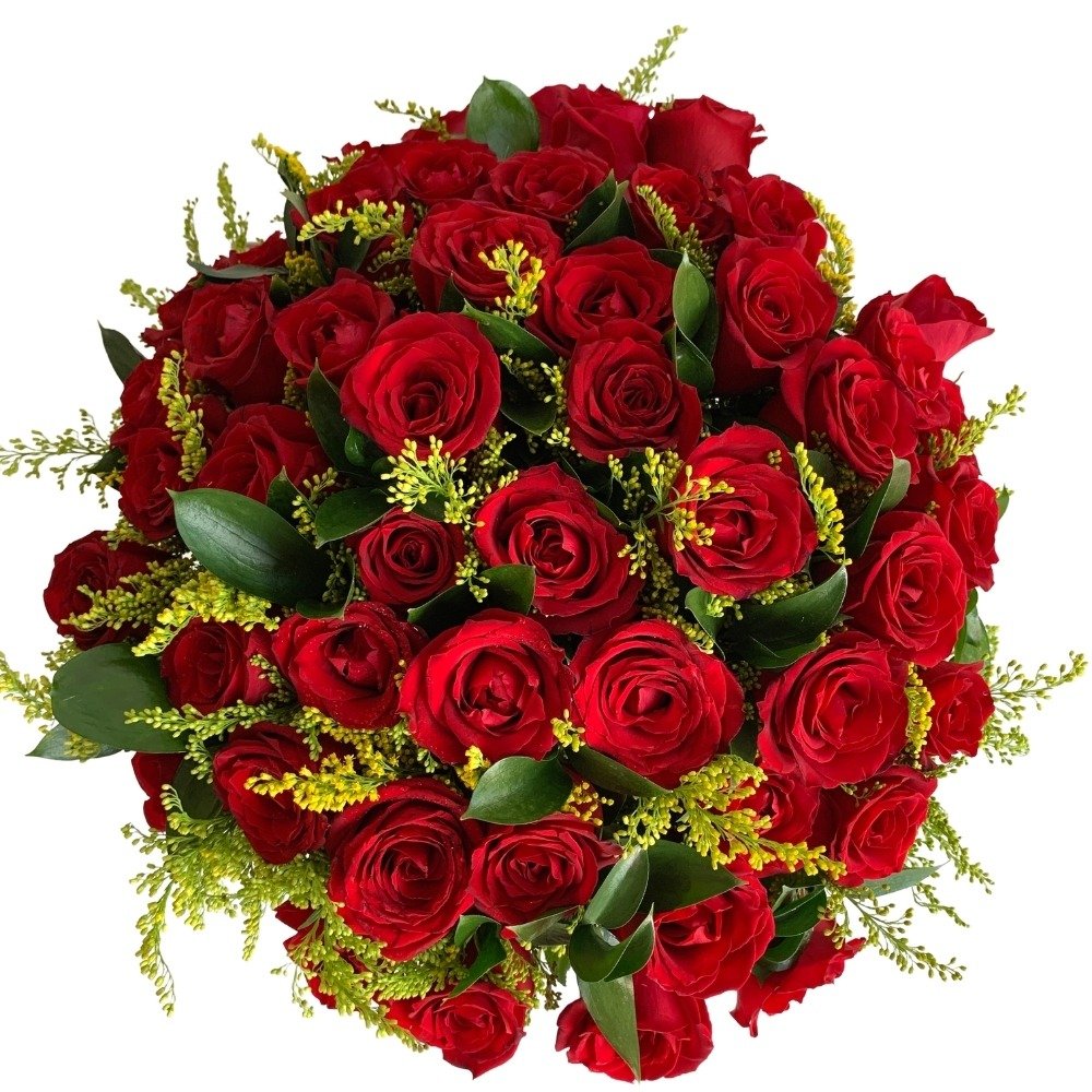 Buquê com 50 rosas na cor vermelha