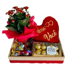 Bandeja de Chocolate Ferrero, Coração e Flores