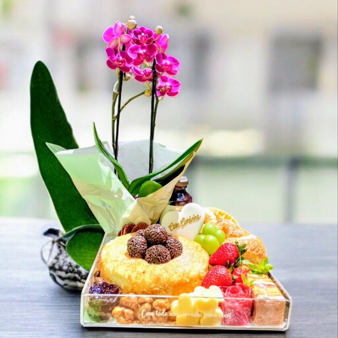 Cesta Presente Flores e Sabores