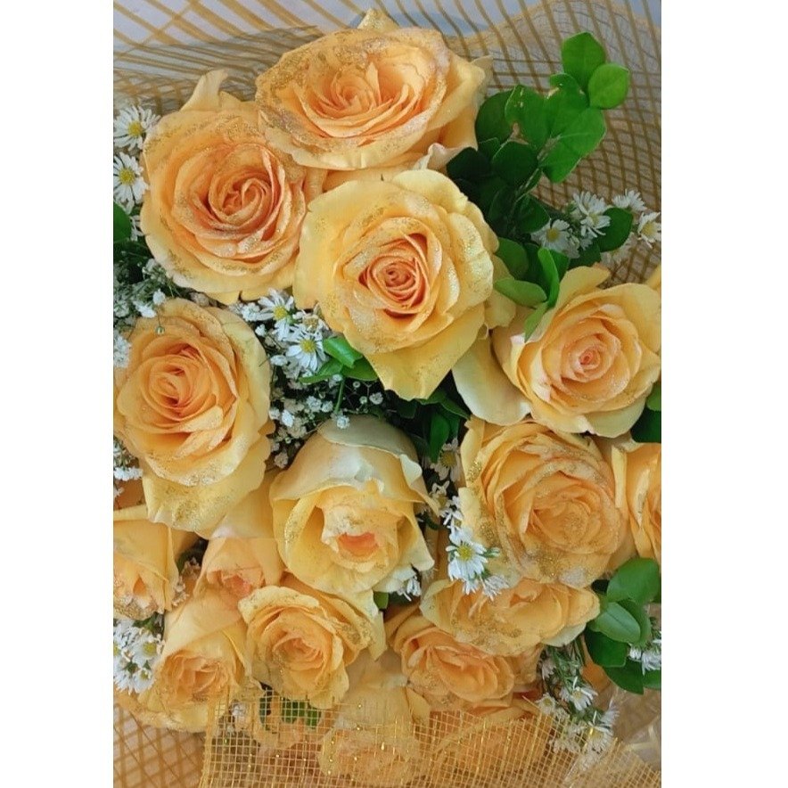 Buquê de 24 Rosas Amarelas Especial