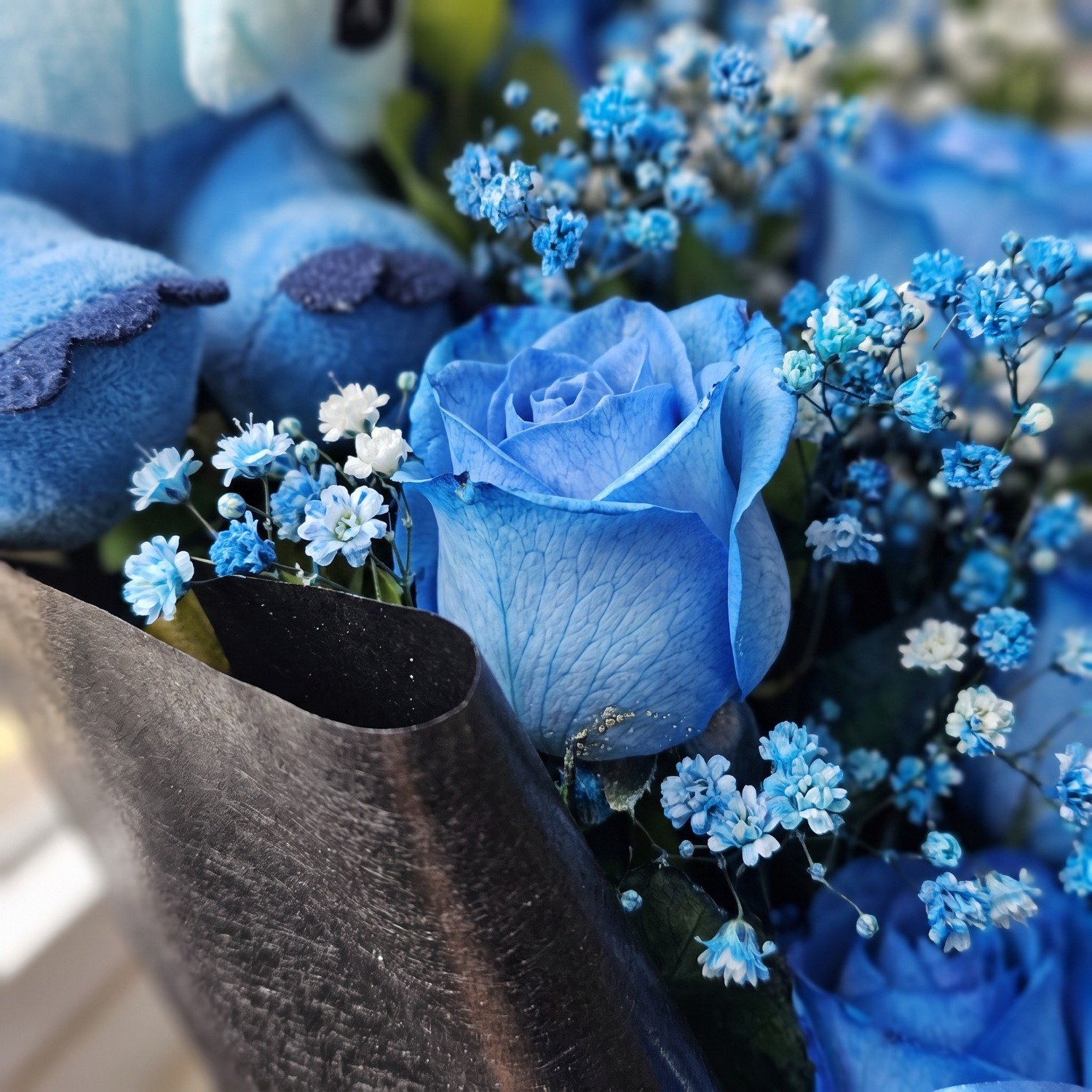 Ramalhete com 08 Rosas Azul e Stitch