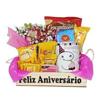 Cesta de Aniversário P Com Flor e Caneca