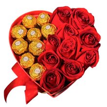 Box Coração com Rosas e Chocolates