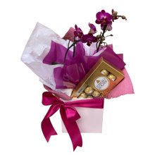 Orquídea Roxa com Ferrero Rocher