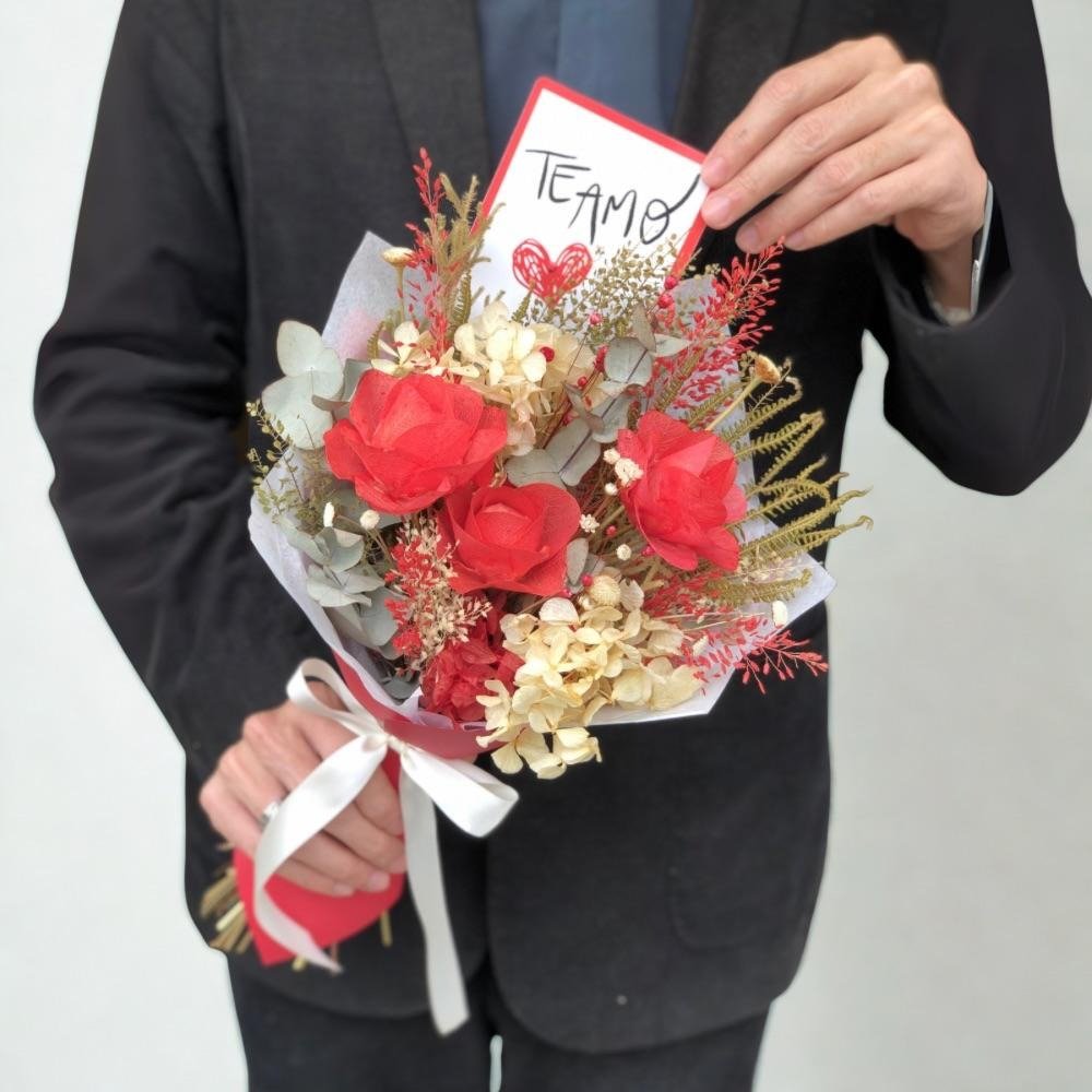 Buque Flores Secas Romântico Te Amo 