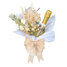 Espumante Moscato Dolce Italiano com Arranjo de Flores