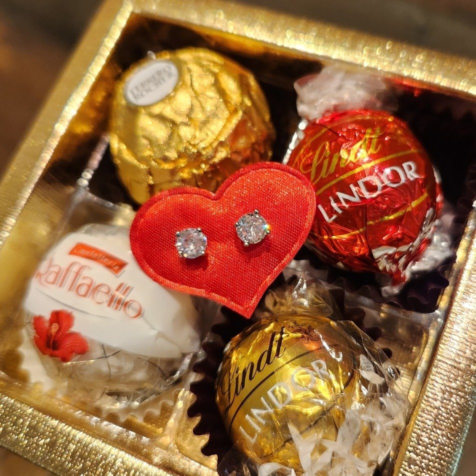 Brincos Coração Dourado: Chocolate Lindt e Ferrero 