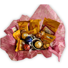 Cesta Gourmet Floral Lindt, Ferrero e Bauducco