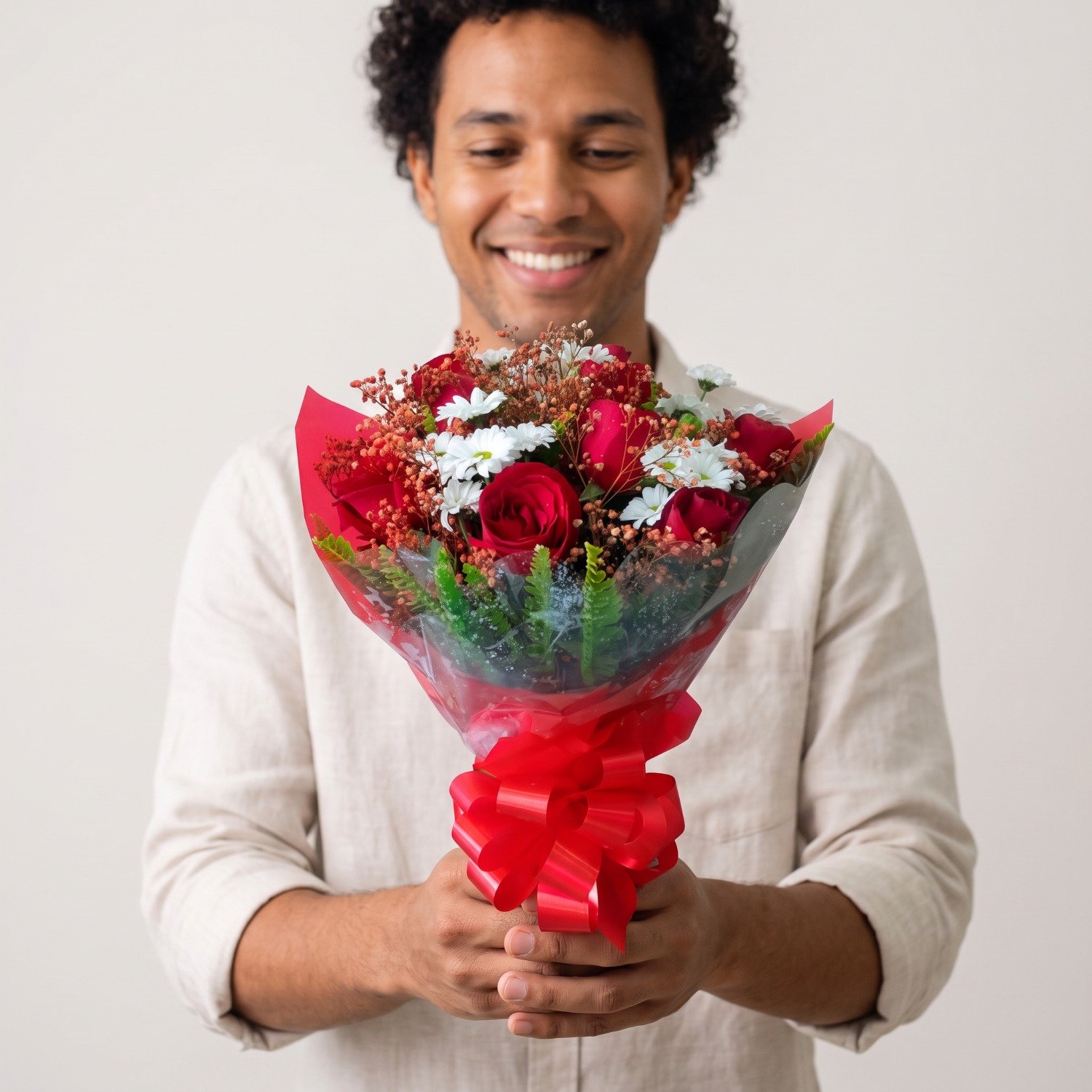 Buquê de Rosas Premium com Flores do Campo