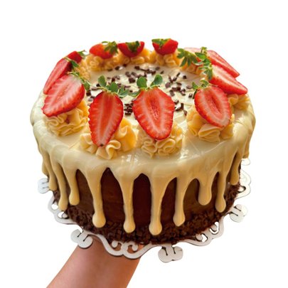 Bolo de Chocolate e Ninho com Morango 1,5Kg