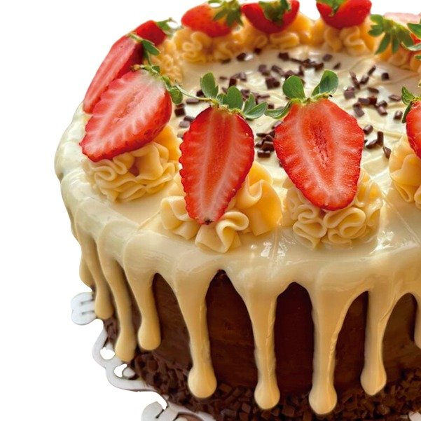 Bolo de Chocolate e Ninho com Morango 1,5Kg