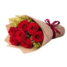 Lindo Buquê de 7 Rosas Vermelhas com Tango