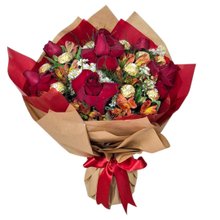 Buquê Luxo 6 Rosas com Ferrero Rocher