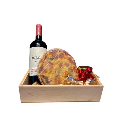 Cesta com Quiche, Vinho, e chocolates