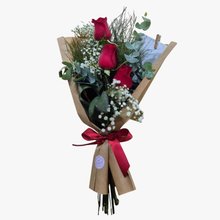 Buquê 3 Rosas Nacionais Vermelhas