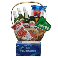 Cesta Cerveja e Salgados e Queijos