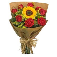 Buquê com Rosas e Girassol
