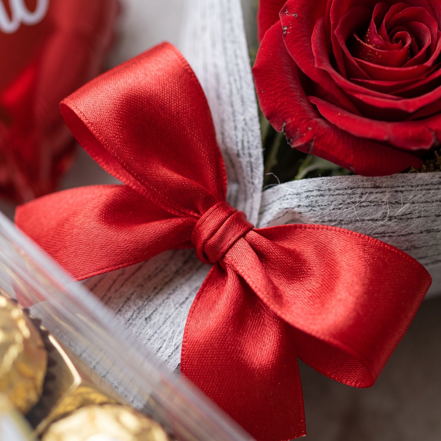 Buquê encanto de Amor e Chocolate