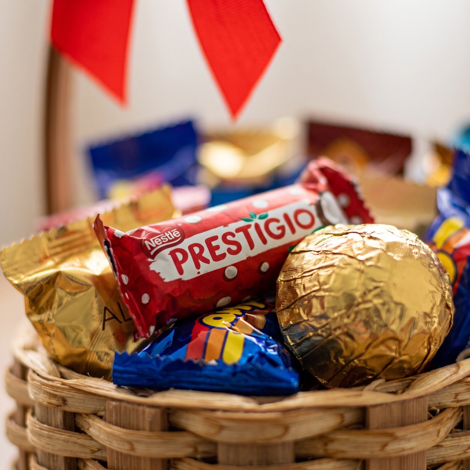 Cesta de Chocolates Nestlê