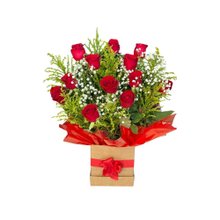 Caixa com Arranjo de Rosas Vermelhas