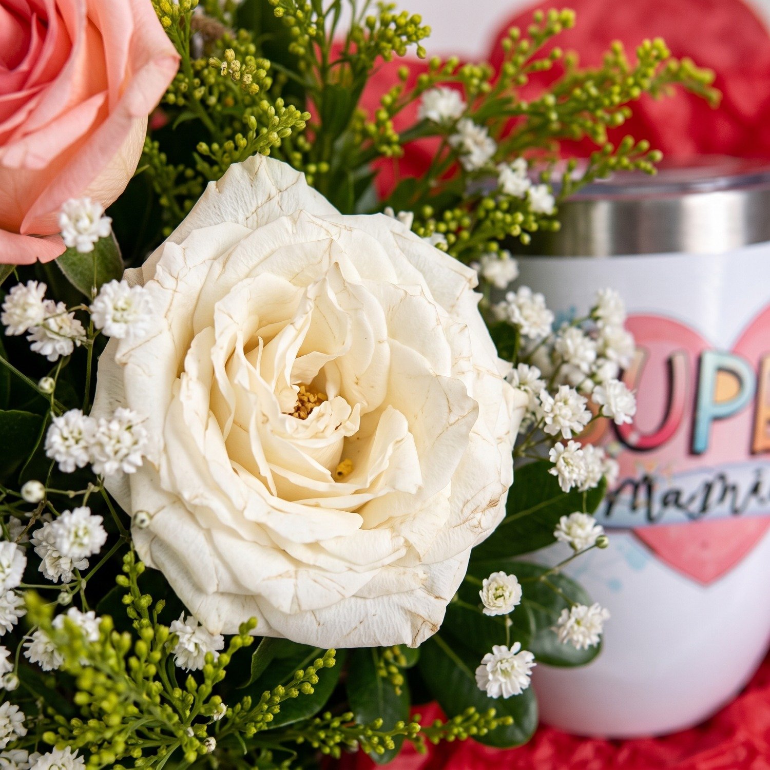 Box Carinho de Mãe com Rosas, Caneca e Balão