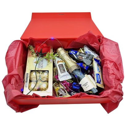 Caixa com Espumante e Chocolates Romântico