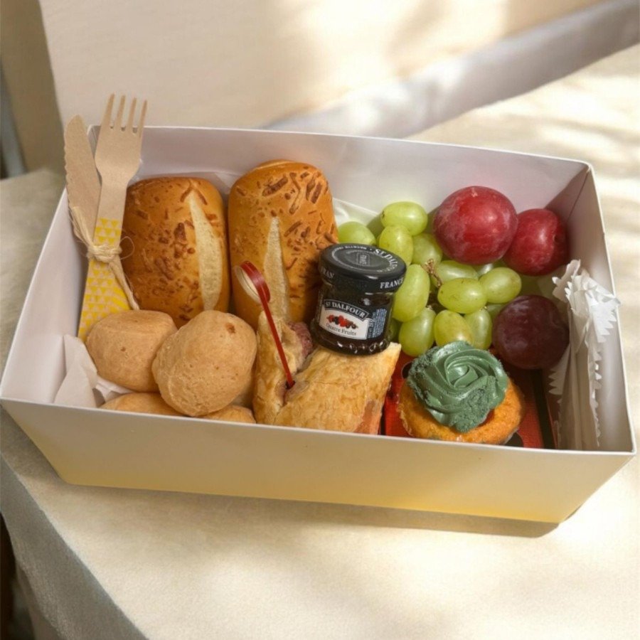 Cesta de Café da Manhã - Despertar com Carinho