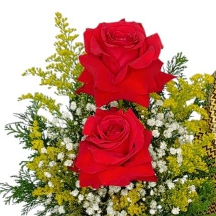 KIt Arranjo 2 Rosas Importada com Coração e bombom