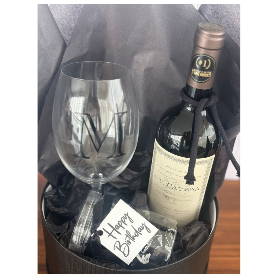 Cesta Box de Presente Vinho Taça e Chocolate
