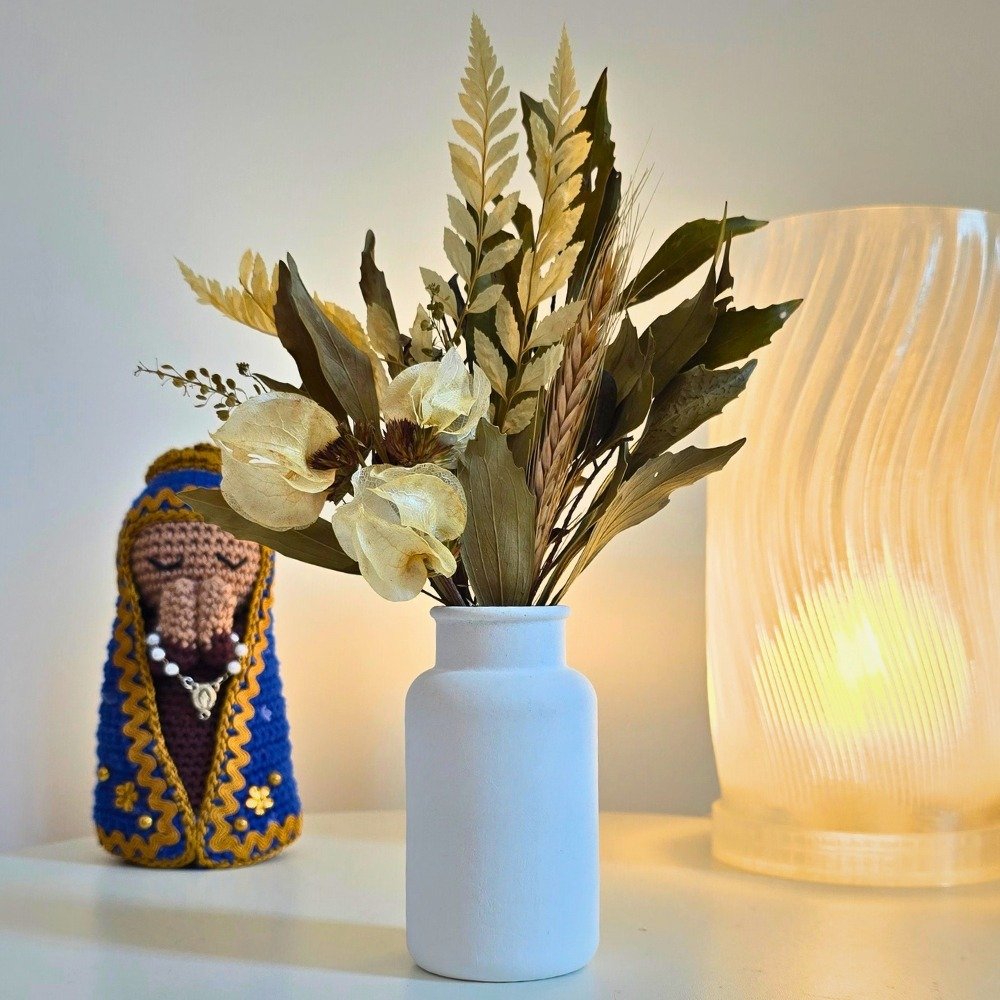 Arranjo De Flores Secas Decor Vaso Garrafa Lisa Class