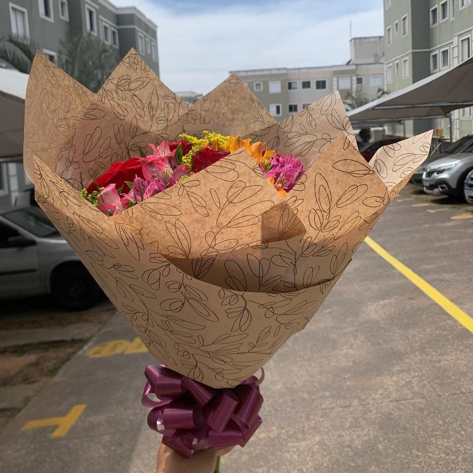 Buquê Cléo Premium 12 Rosas 