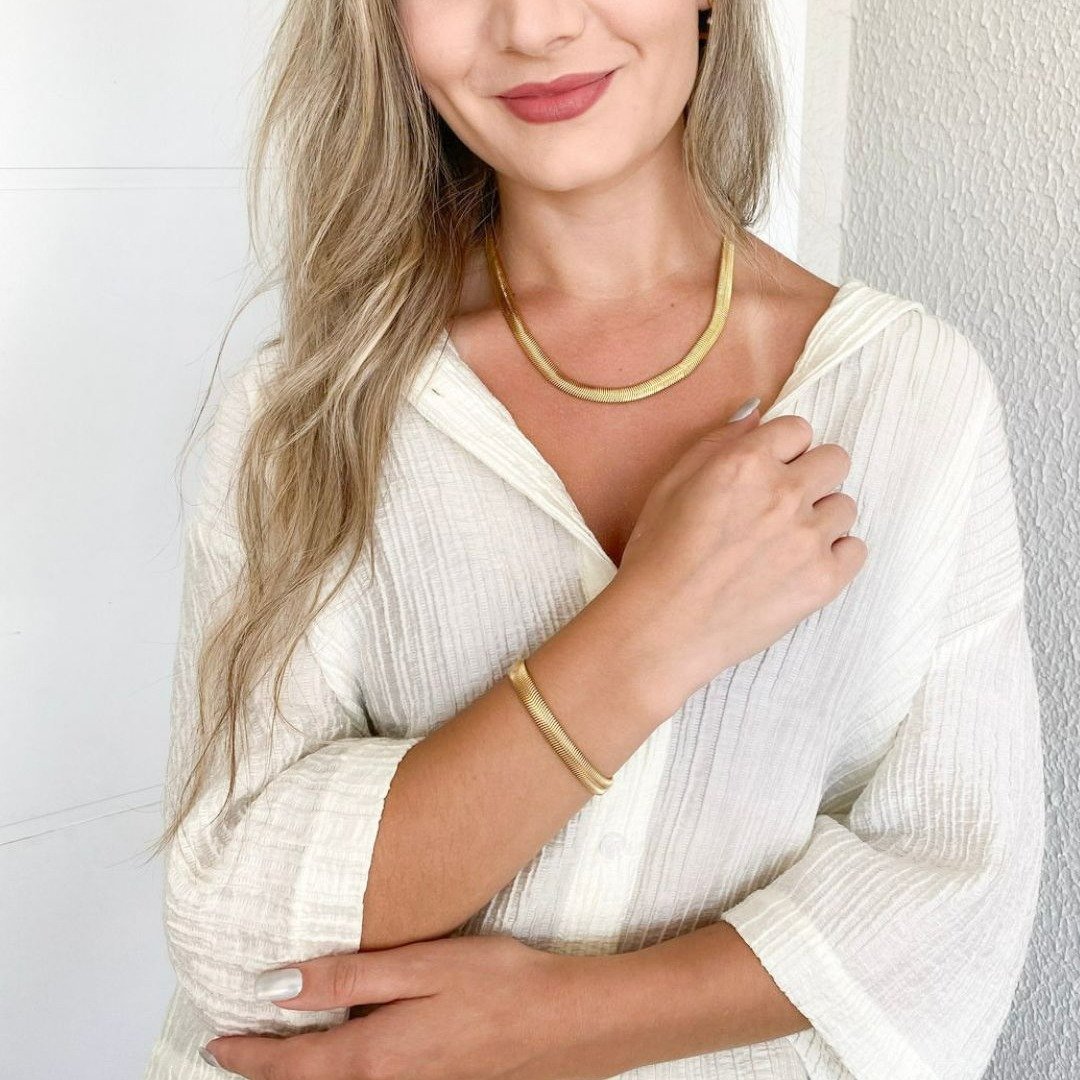 Pulseira Malha Grossa Dourada Luxo Feminina