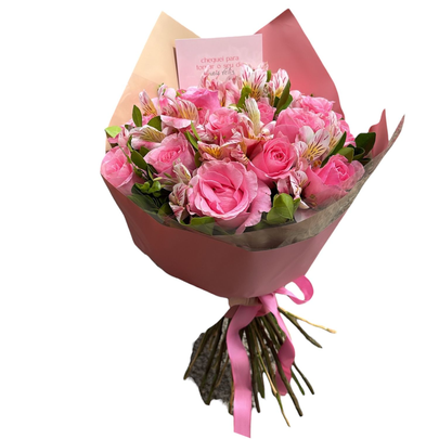 Buquê de 12 Rosas Cor de Rosa com Astromélias