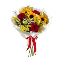 Buquê de Girrasol, Rosas e Ferrero Rocher 